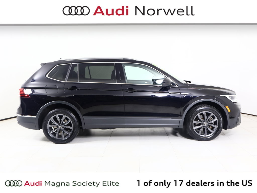 Used 2023 Volkswagen Tiguan SE AWD/4WD image 16