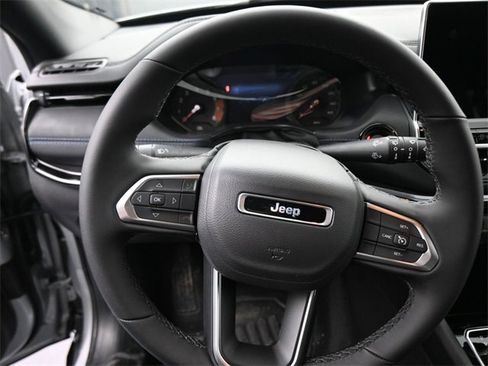 New 2026 Jeep Compass Latitude image 41