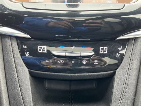 Used 2024 Cadillac XT6 Premium Luxury w/ Platinum Package AWD/4WD image 15