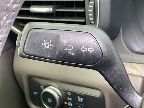 Used 2021 Ford Explorer Platinum w/ Equipment Group 601A AWD/4WD image 42