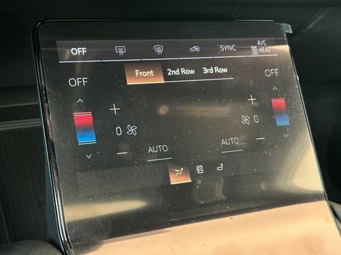 New 2026 Cadillac Vistiq Sport w/ LPO, Floor Liner Package image 20