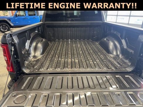 New 2026 RAM 1500 Big Horn AWD/4WD image 17