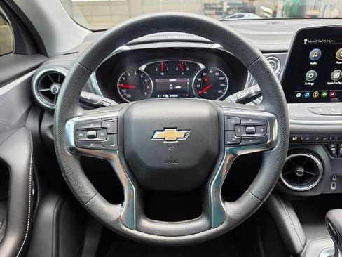Used 2025 Chevrolet Blazer LT AWD/4WD image 15