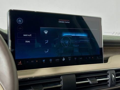 Used 2023 Lincoln Corsair Reserve w/ Equipment Group 201A image 16