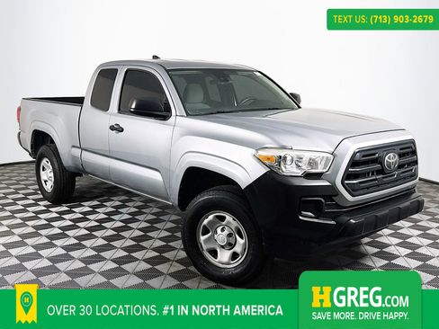 Used 2019 Toyota Tacoma SR image 1