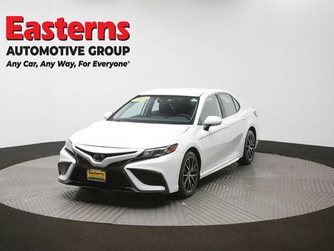 Used 2024 Toyota Camry SE AWD/4WD image 53