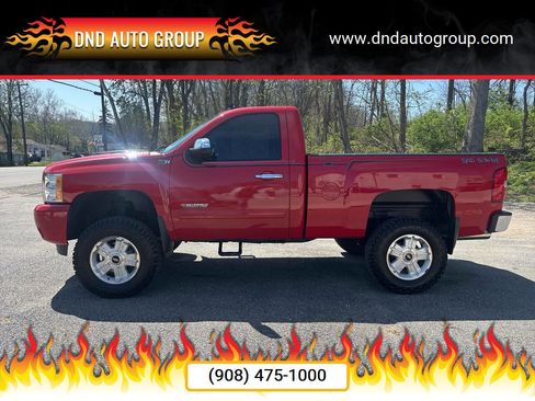 Used 2011 Chevrolet Silverado 1500 LT w/ Interior Plus Package AWD/4WD image 1