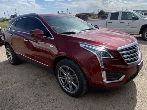 Used 2017 Cadillac XT5 Luxury w/ Driver Awareness Package FWD image 1