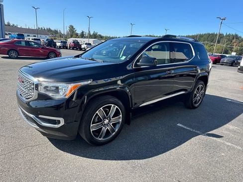 Used 2018 GMC Acadia Denali w/ Technology Package AWD/4WD image 6