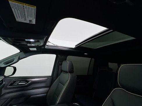 Certified 2025 GMC Yukon XL Elevation AWD/4WD image 22