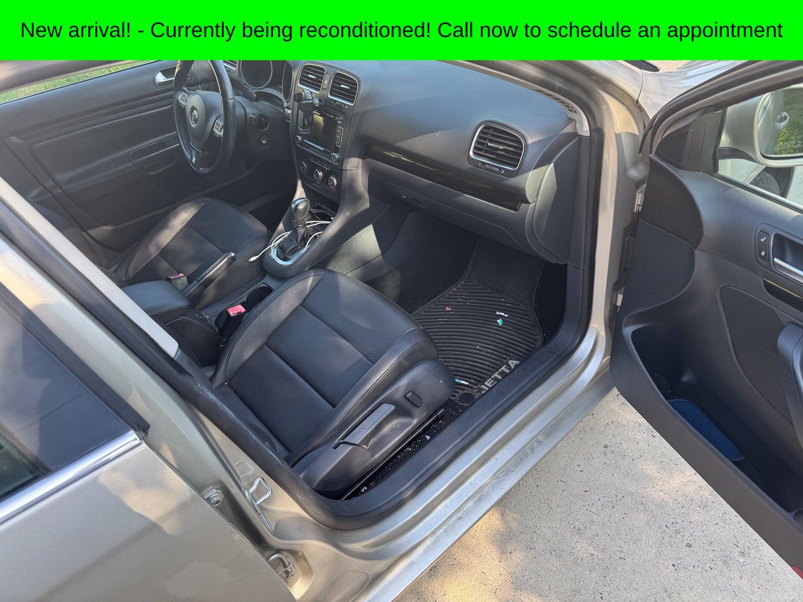 Used 2013 Volkswagen Jetta SportWagen FWD image 13