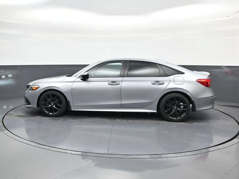 Used 2023 Honda Civic Sport image 5