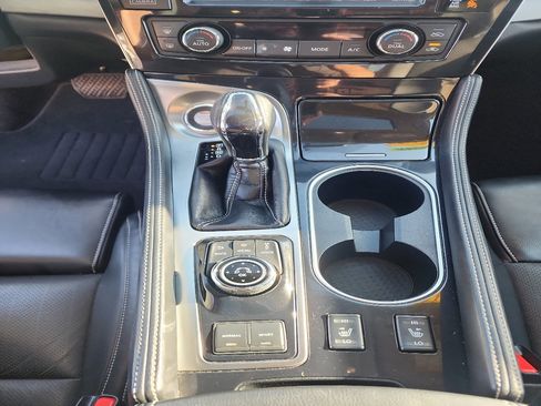 Used 2017 Nissan Maxima 3.5 SL image 17