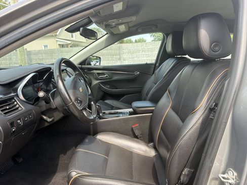Used 2019 Chevrolet Impala Premier FWD image 11