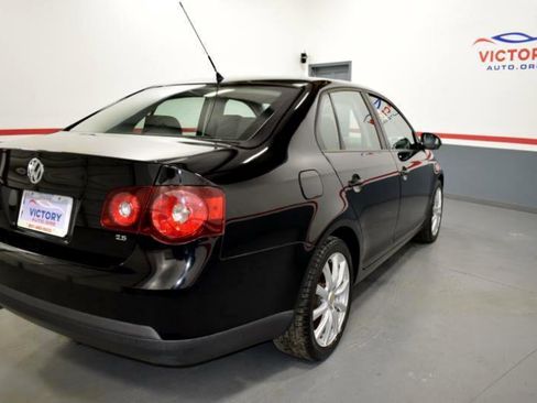 Used 2009 Volkswagen Jetta S image 5