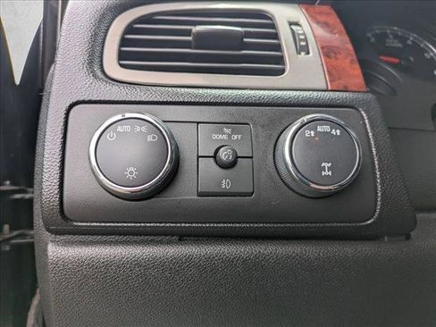 Used 2013 GMC Yukon XL SLT AWD/4WD image 13
