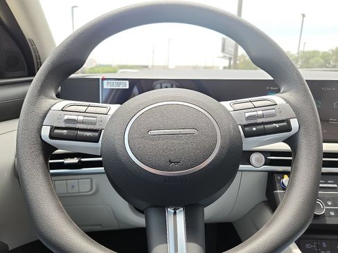 New 2026 Hyundai Tucson SE FWD image 19