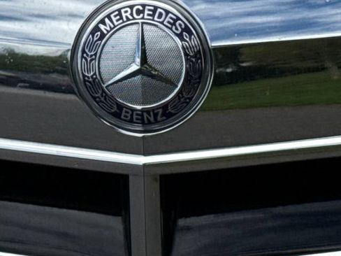 Used 2013 Mercedes-Benz E 350 4MATIC Sedan image 17