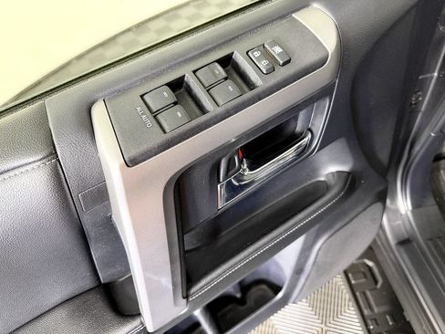 Used 2014 Toyota 4Runner SR5 RWD image 28