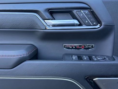 New 2026 GMC Sierra 1500 AT4X w/ LPO, Black Badging Package AWD/4WD image 11