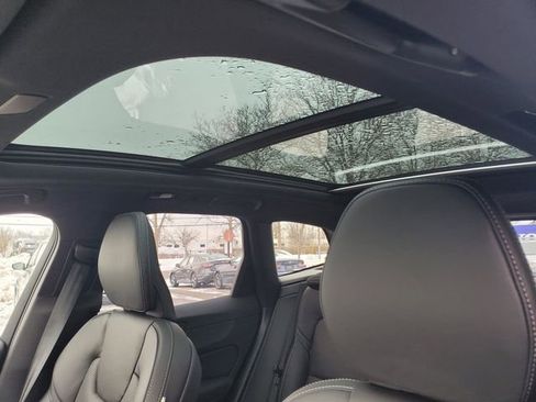 New 2026 Volvo XC60 B5 Ultra w/ Protection Package Premier AWD/4WD image 13