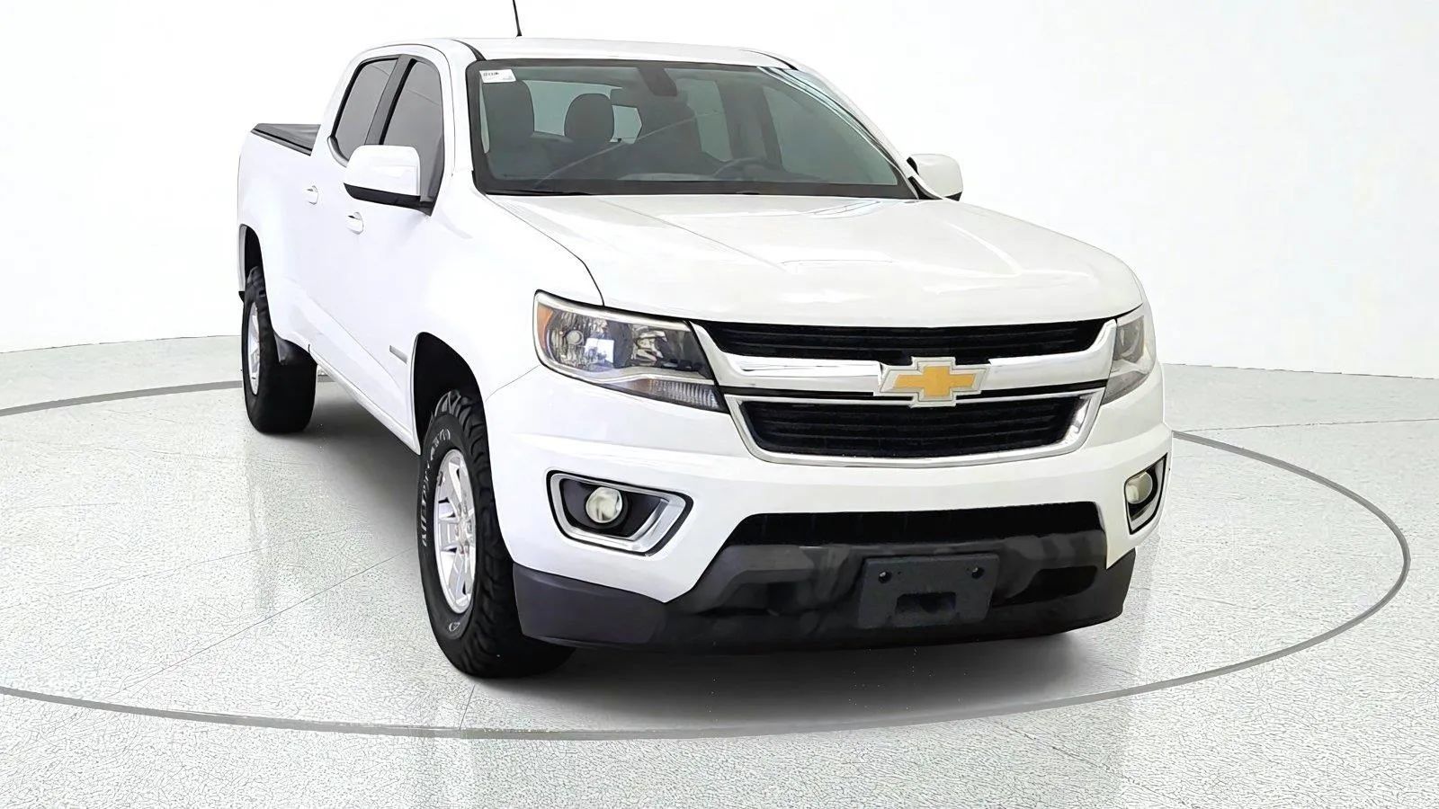 Used 2020 Chevrolet Colorado W/T w/ WT Convenience Package RWD image 2