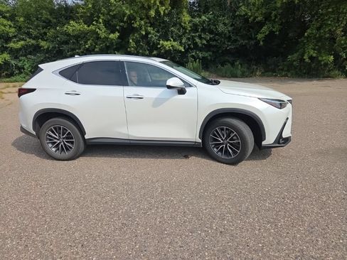 Used 2024 Lexus NX 350h AWD image 23