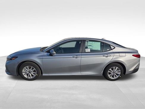 New 2026 Toyota Camry LE w/ Convenience Package image 2