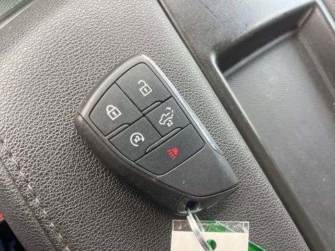 Used 2025 Chevrolet Silverado 1500 LT image 30