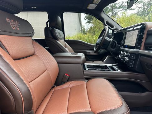 New 2025 Ford F250 King Ranch w/ Chrome Package image 46