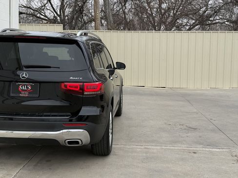 Used 2020 Mercedes-Benz GLB 250 4MATIC image 10
