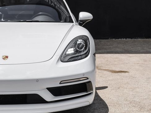 Used 2018 Porsche 718 Cayman S w/ Sportdesign Package RWD image 36