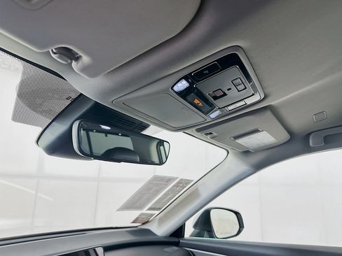 Certified 2025 Toyota Grand Highlander FWD image 18