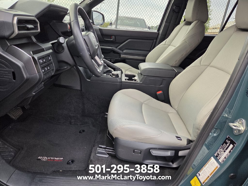 Used 2025 Toyota 4Runner TRD Off-Road AWD/4WD image 9
