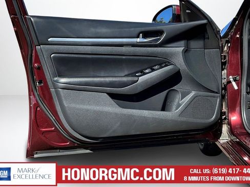 Used 2023 Nissan Altima 2.5 SV image 19