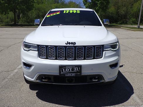 Used 2019 Jeep Grand Cherokee Overland AWD/4WD image 4