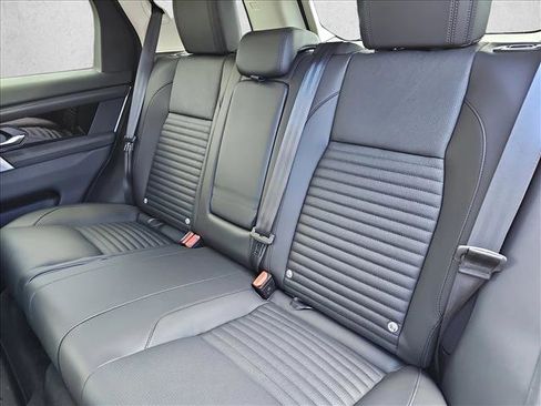 Used 2025 Land Rover Discovery Sport S image 16