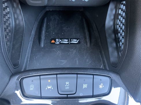 New 2025 Chevrolet TrailBlazer LT w/ Convenience Package image 24