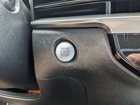 Certified 2024 Kia Sorento LX image 29