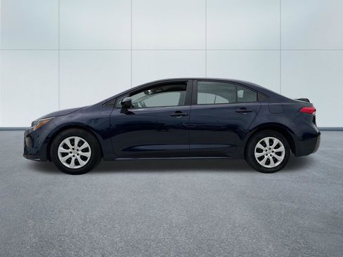 Used 2024 Toyota Corolla LE FWD image 9
