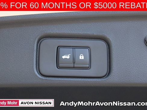 New 2025 Nissan Pathfinder SL image 7