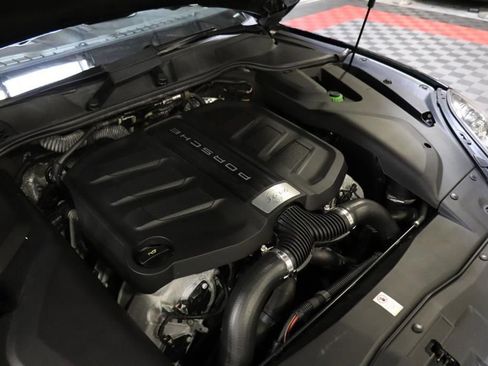 Used 2017 Porsche Cayenne GTS image 84