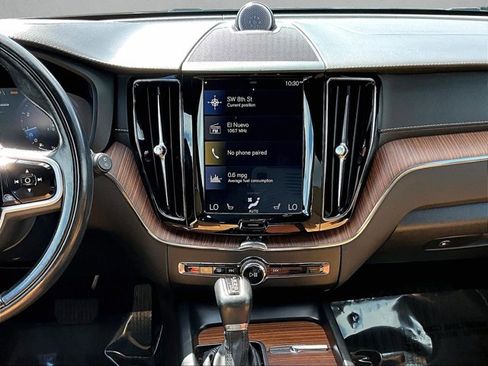 Used 2019 Volvo XC60 T6 Inscription w/ Protection Package Premier AWD/4WD image 8