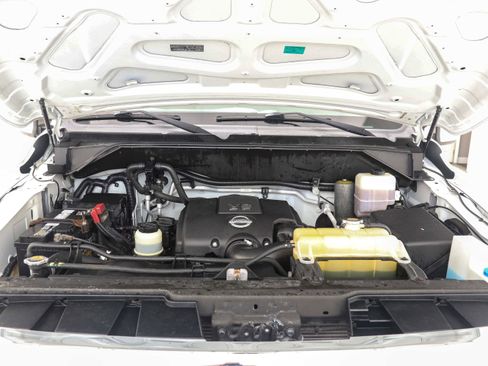 Used 2016 Nissan NV 3500 SL image 27