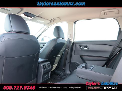 Used 2026 Nissan Rogue SV AWD/4WD image 29