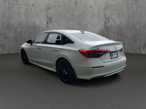 Used 2022 Honda Civic Sport image 4