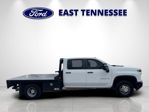 Used 2024 Chevrolet Silverado 3500 W/T w/ WT Convenience Package AWD/4WD image 2
