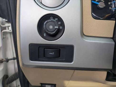 Used 2013 Ford F150 Lariat w/ Luxury Equipment Group image 19