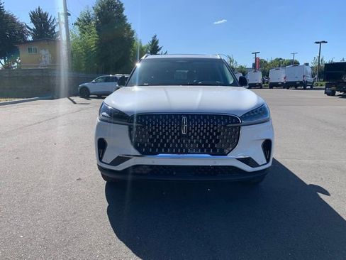 New 2025 Lincoln Aviator Premiere w/ Equipment Group 101A image 10
