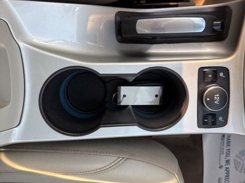 Used 2014 Ford C-MAX Energi SEL image 27